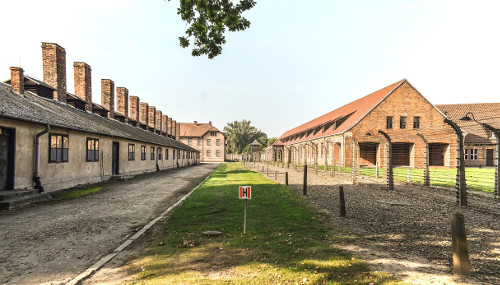 Costs of Auschwitz Tours